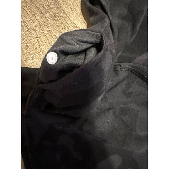 Lululemon camo 25 in joggers size 8 - Picture 2 of 5